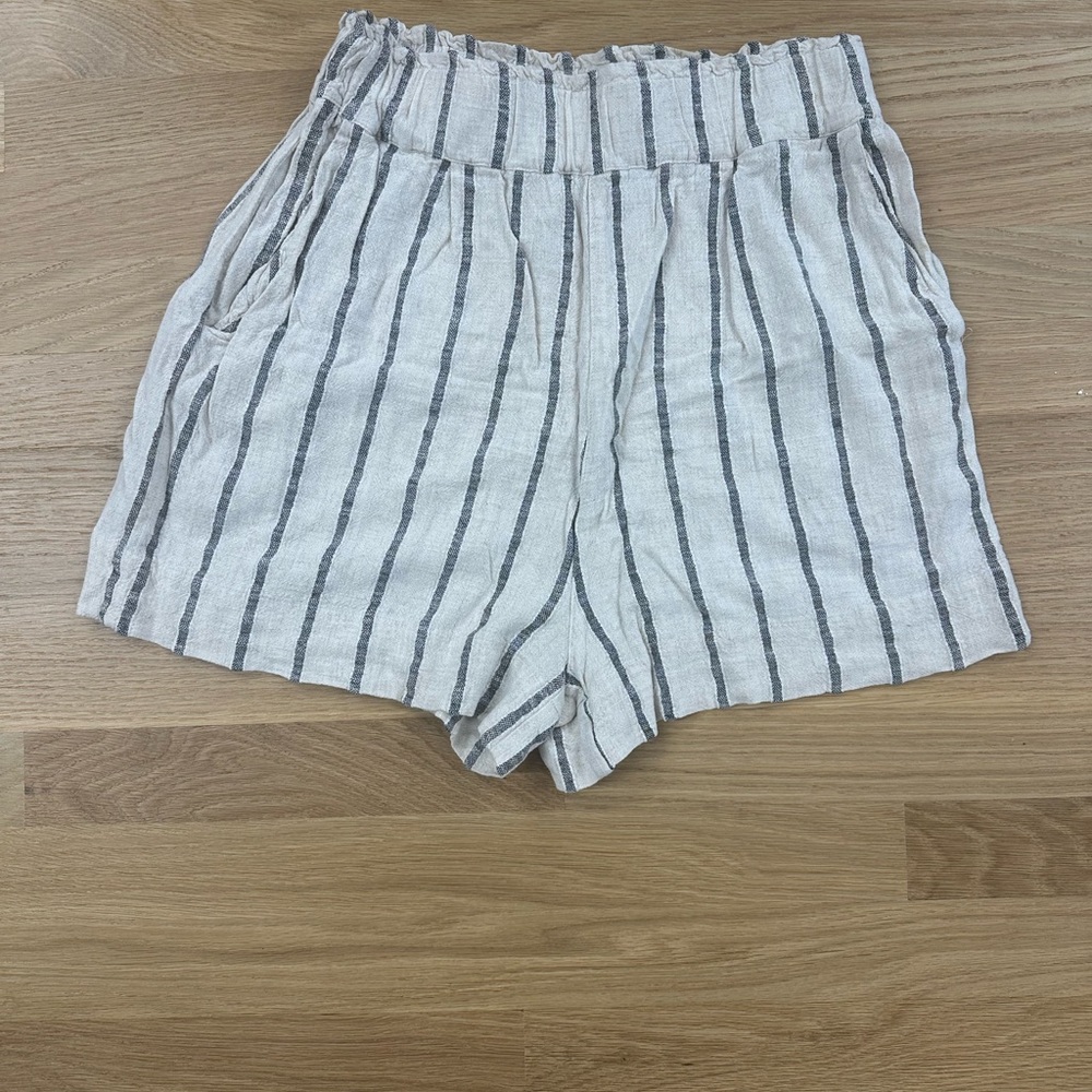 Urban Outfitters stripped linen cream Gray High Waist Shorts